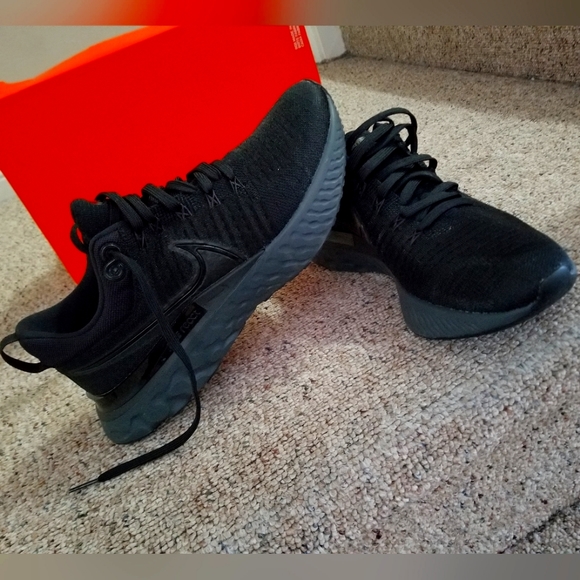 Nike React Infinity Run Flyknit 2 - Black Iron Grey SIZES 10 / UK 9 (CT2357-003) - Picture 6 of 9